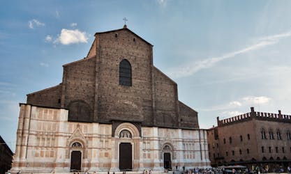 Visita privada à Basílica de San Petronio e Archiginnasio